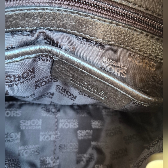 Michael Michael Kors Vintage Pebbled Leather Hobo Bag - Picture 8 of 11